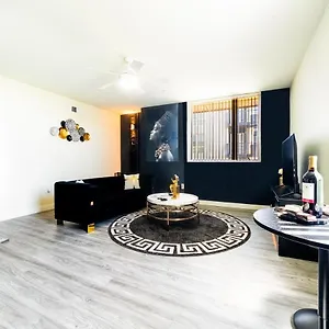  Apartment Luxury High-rise W/ 2 King Beds